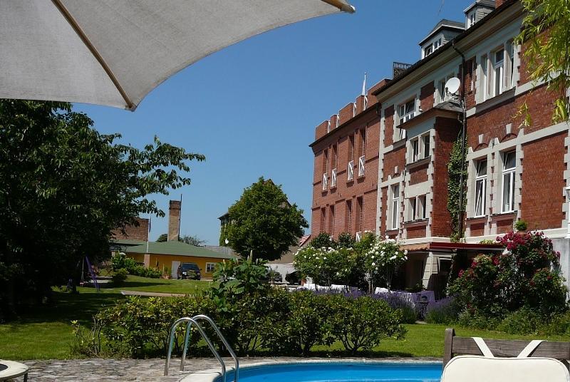 Hotel-Park-Residenz Aschersleben Buitenkant foto